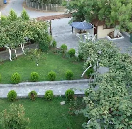 Xristina Appartement *